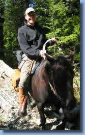 Bernhard mit Canela - Wanderreiten in den Anden